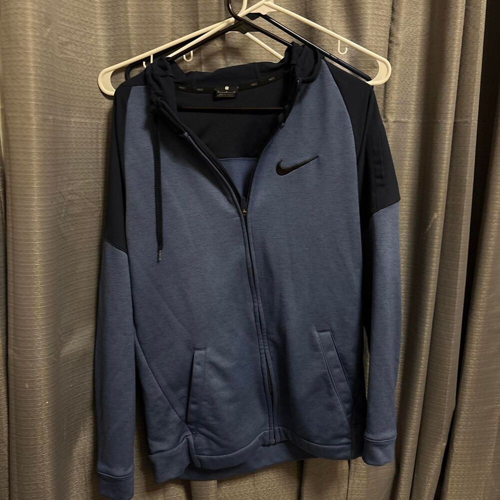 Nike Men's Blue and Navy Hoodie